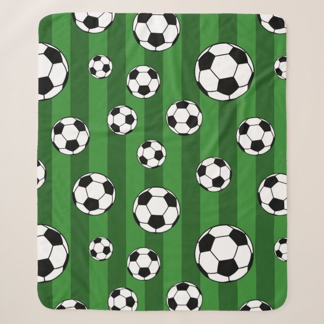 Kinderfußball-Muster auf grünen Streifen Sherpadecke (Vorderseite)