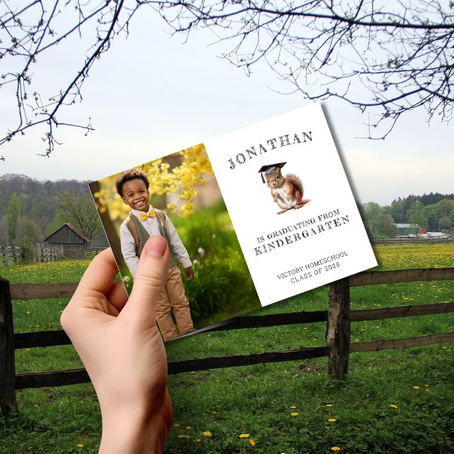 Kindergarten-Abschluss mit Eichhörnchen Ankündigung (Von Creator hochgeladen)