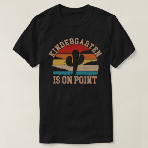 Kindergarten ist auf Punkt-Shirt zurück zu Schule T-Shirt