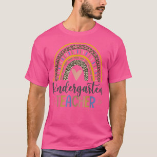 Kindergarten Lehrer Leopard Boho Rainbow Zurück  T-Shirt