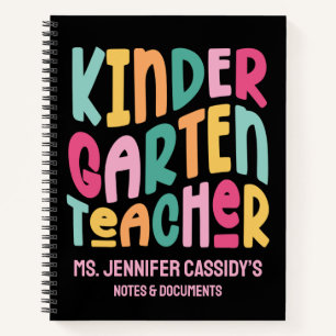 Kindergarten Lehrerin Farbiger Text Notizbuch