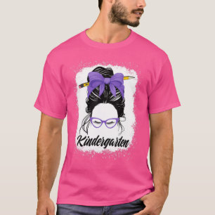 Kindergarten Lehrerin zurück zur Schule Messy Bun  T-Shirt