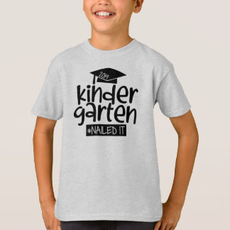 Kindergarten nagelte es letzter Tag der Schule T-Shirt