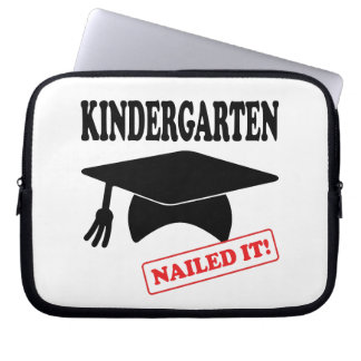 Kindergarten Nails Laptopschutzhülle