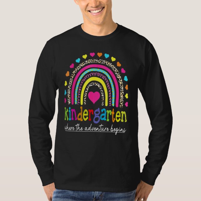 Kindergarten Rainbow Girls Boys Teacher Team Kinde T-Shirt (Vorderseite)