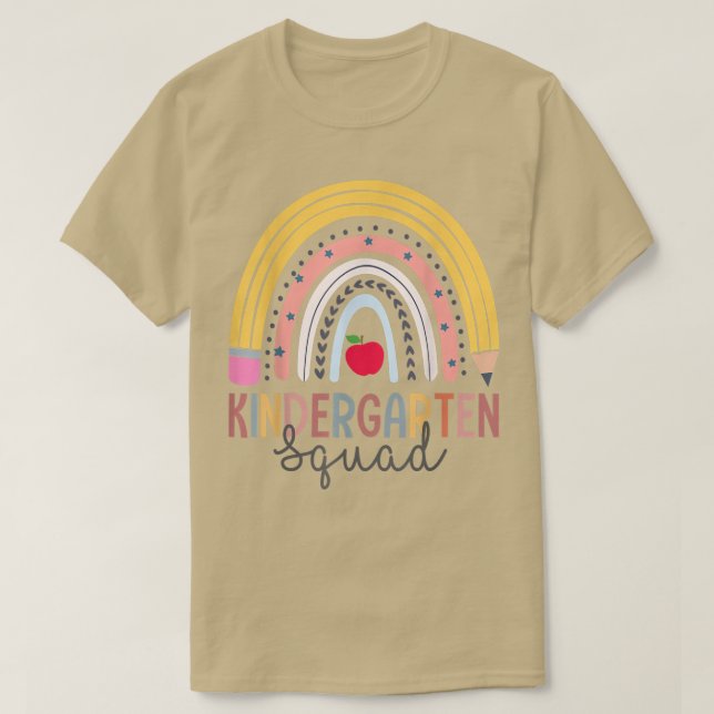 Kindergarten Squad Funny Boho Rainbow Teacher Stud T-Shirt (Design vorne)