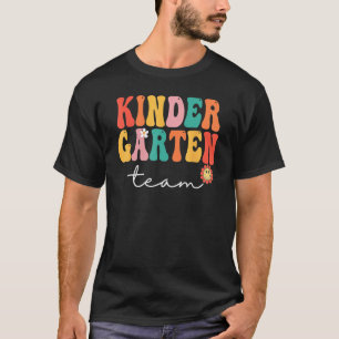 Kindergarten Team Retro Groovy Vintag erster Tag O T-Shirt