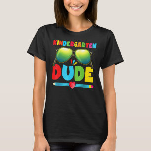 Kindergarten-Typ mit Sonnenbrille Design Zurück zu T-Shirt