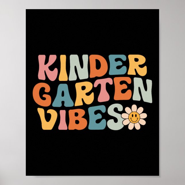 Kindergarten Vibes - Kinder-Crew Retro Erster Tag Poster (Vorne)