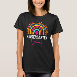 Kindergarten Vibes Rainbow Leopard Lehrerin zurück T-Shirt