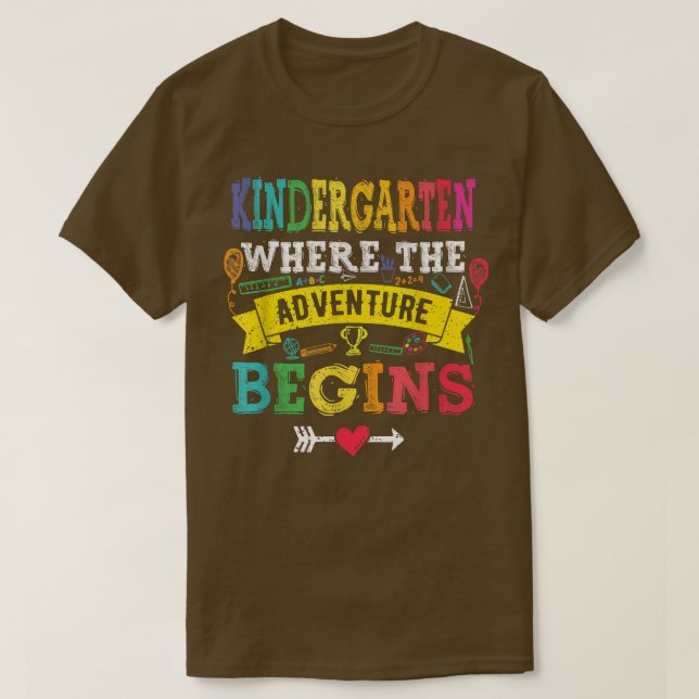 Kindergarten Where The Adventure Begins Gift Back  T-Shirt (Design vorne)