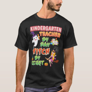 Kindergärtnerin bei Tag, Hexe bei Nacht Halloween T-Shirt