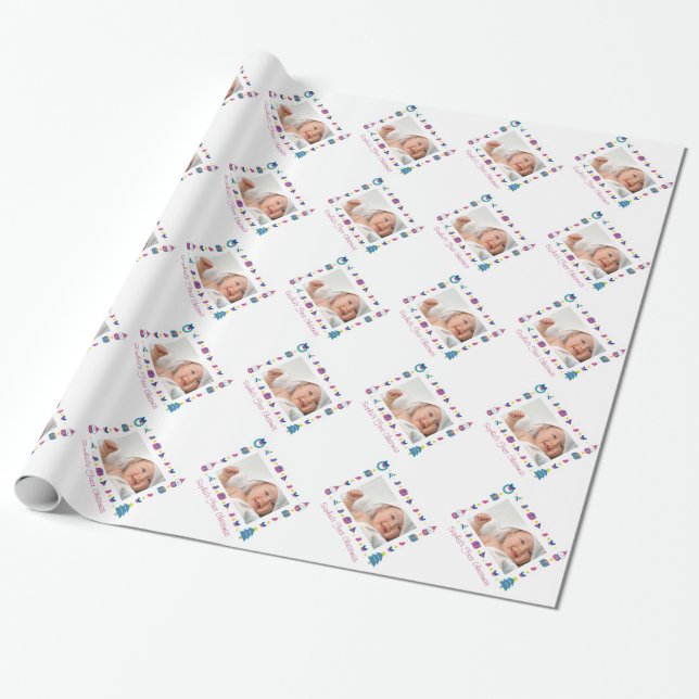 Kinderjunges erstes Weihnachtsfamilie Foto individ Geschenkpapier (Ungerollt)
