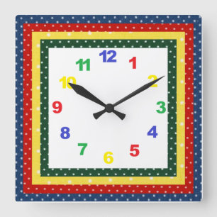 Kinderuhr mit Nummer im Kinderzimmer Quadratische Wanduhr