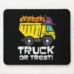 Kinderwagen oder Leckerei Halloween-Kostümkind Mousepad