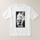 King Black & White Lion Mens Sport-Tek Wettbewerbe T-Shirt (Laydown)