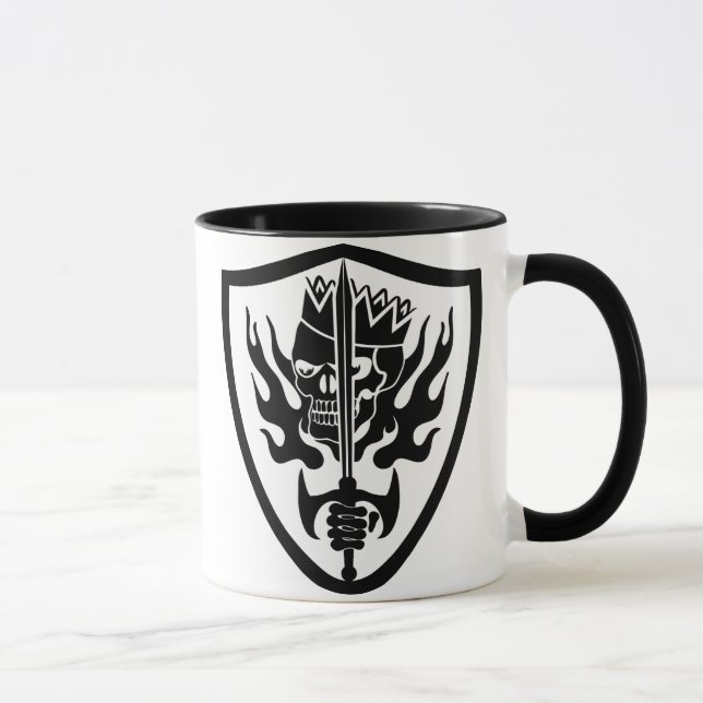 King Skull Schild Tasse (Rechts)