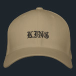 KING-Text für Männer Bestickte Baseballkappe<br><div class="desc">KING Text Handsome Men's Stickbestickte Baseball Cap, Size of the Flexfit Wool Cap is L/XL, 7 1/8" - 7 5/8" und Sie können den Text bearbeiten. Farbe ist Khaki. Stil: Die FlexFit Wolle Cap zeichnet sich durch ein klassisches Baseball-Cap-Design mit geschwungener Brille aus. Es ist in verschiedenen Farben erhältlich und...</div>