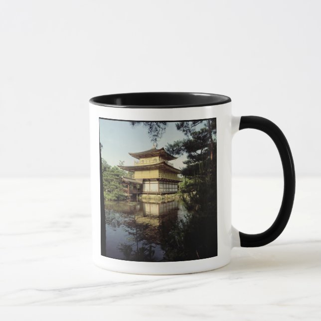 Kinkaku Tempel eingeweiht dem Gedächtnis Tasse (Rechts)
