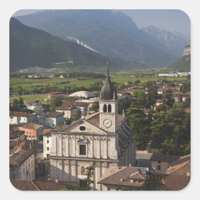 Kirche am Morgen, Arco, Trento Quadratischer Aufkleber (Vorderseite)