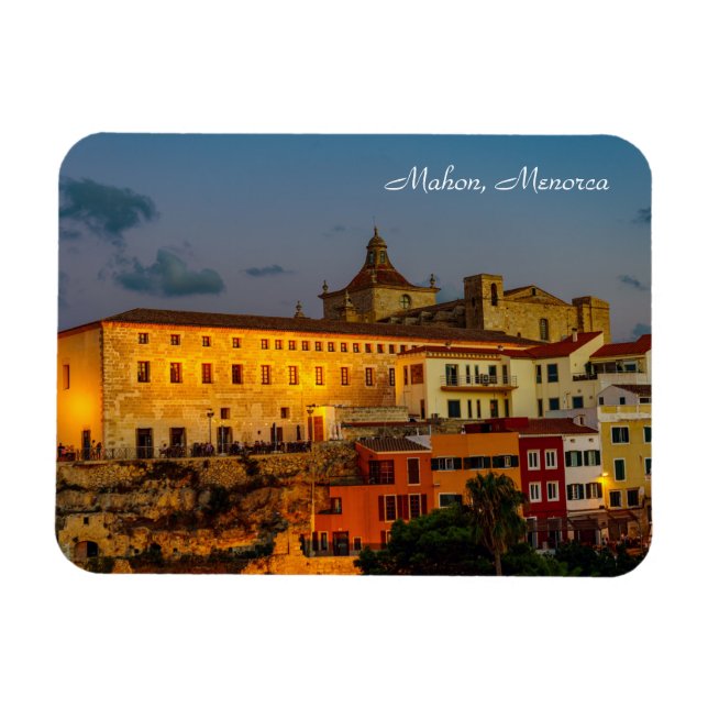 Kirche Carmen bei Dämmerung - Mahon, Menorca Magnet (Horizontal)