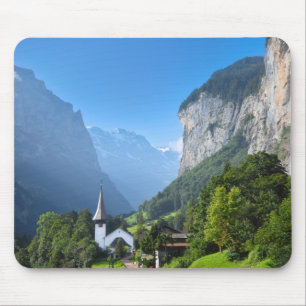 Kirche in Lauterbrunnen, Schweiz Mousepad