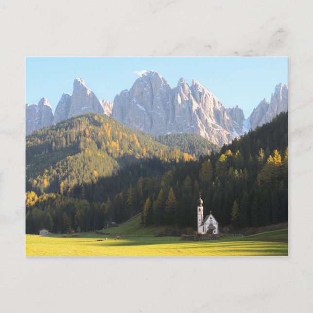 Kirche mit Dolomiten Bergkulisse Postkarte (Vorderseite)