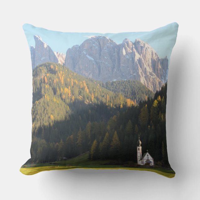Kirche mit DolomitgebirgsWurfskissen Kissen (Vorderseite)