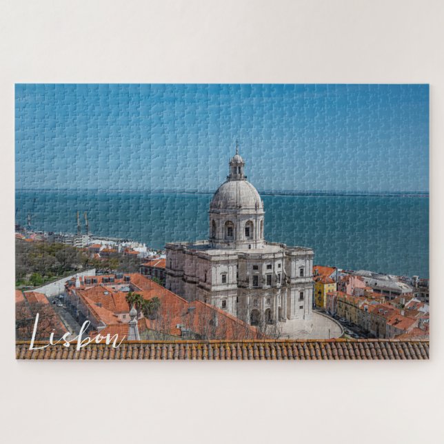 Kirche Santa Engracia in Lissabon, Portugal (Horizontal)