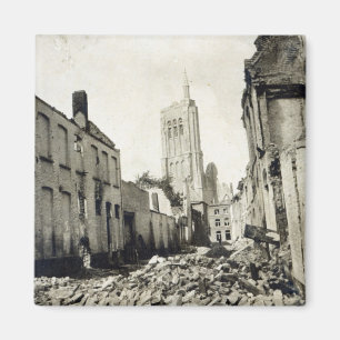 Kirche St. Jakobs, Ypres, im Juni 1915 Magnet