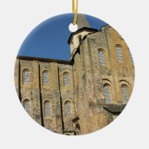 Kirche von St. Foy, angefangenes c.1050 durch Abt Keramikornament