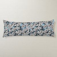 Kirschblüte in weiß und blau