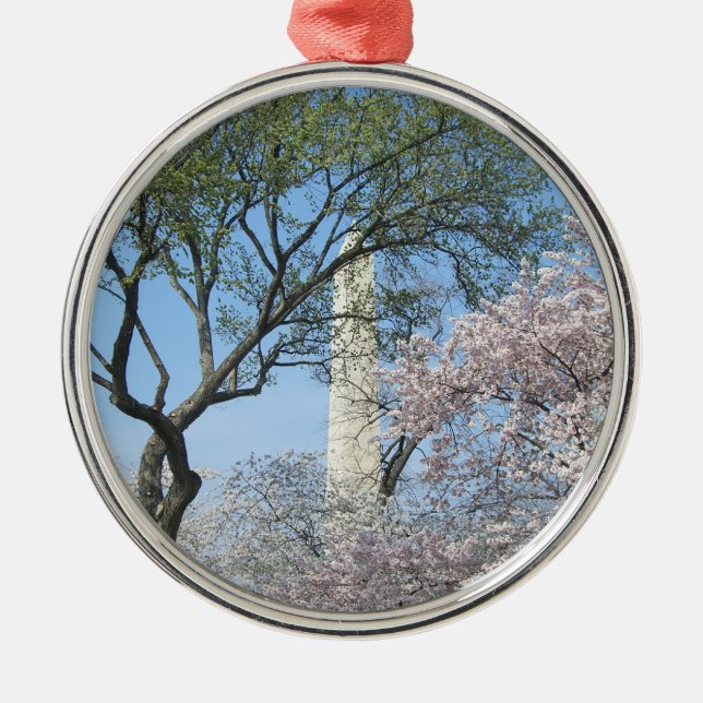 Kirschblüten und das Washington Monument in DC Silbernes Ornament (Vorne)