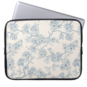 Kirschblütenzweige in Blau und Creme Laptopschutzhülle