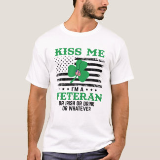 Kiss Me I bin ein Veteran Irish St Patrick's Day T-Shirt