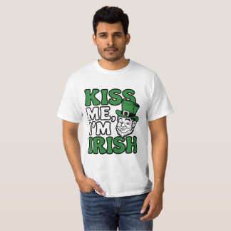 Kiss Me, ich bin irisch - Leprechaun St. Patrick's T-Shirt