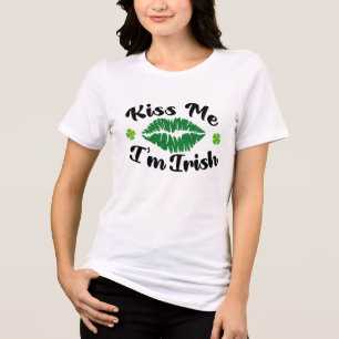 Kiss Me Ich bin irisch St. Patrick's Day Tri-Blend Shirt