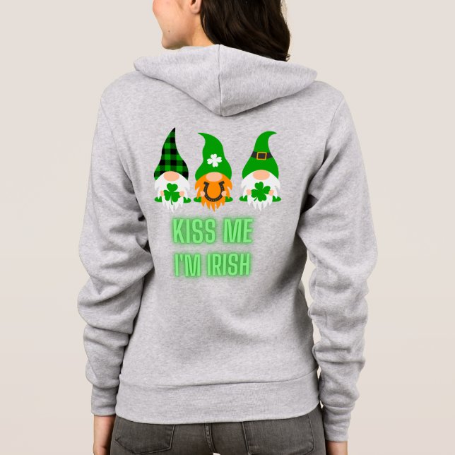 Kiss Me Ich bin Irish St. Patrick's Day Gnome Klee Hoodie (Rückseite)
