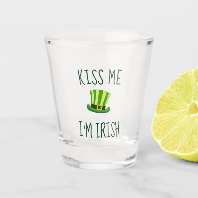 Kiss Me Irish Top Hat Schnapsglas (Vorderseite)