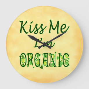 Kiss Me Je suis Bio Faux Parchment Horloge murale