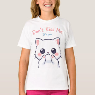 Kiss Me Kawaii Cat Illustration Niedlich Funny T-Shirt