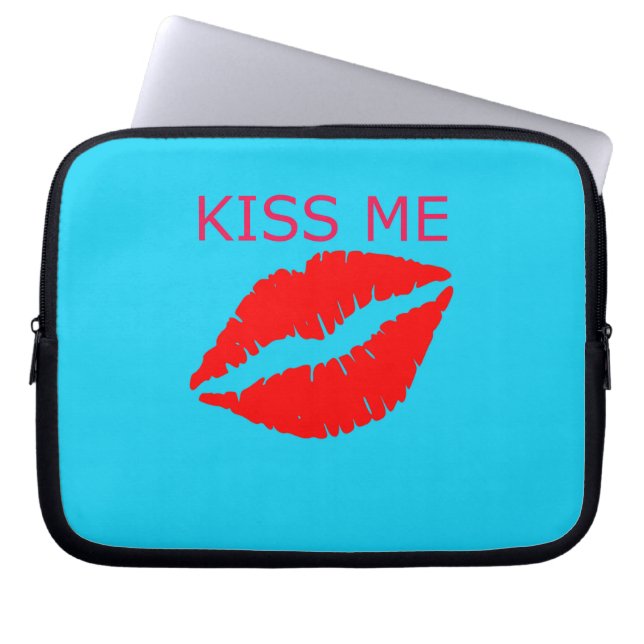 Kiss Me Laptopschutzhülle (Vorderseite)