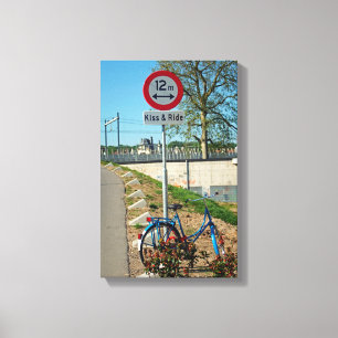 Kiss & Ride Leinwanddruck