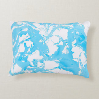 Kissen mit cyan-blauer Marmorbeschaffenheit