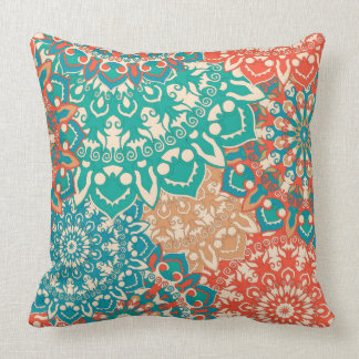 Kissen mit Mandala-Blumenmuster