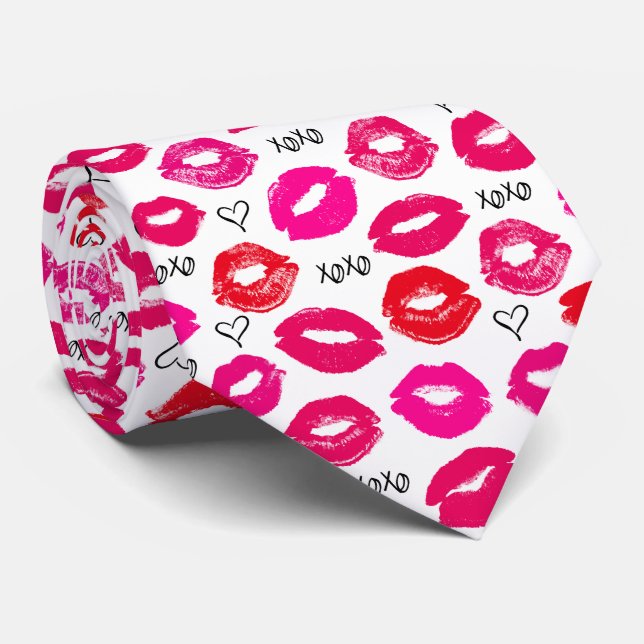 Kisses XOXO Rot und Rot Krawatte (Gerollt)