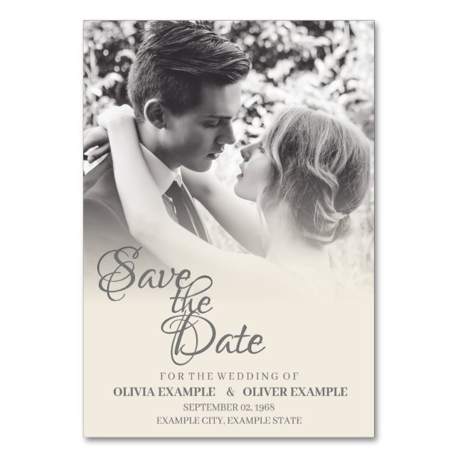 Kissing Wedding Couple in Monochrome Tischnummer (Vorderseite)