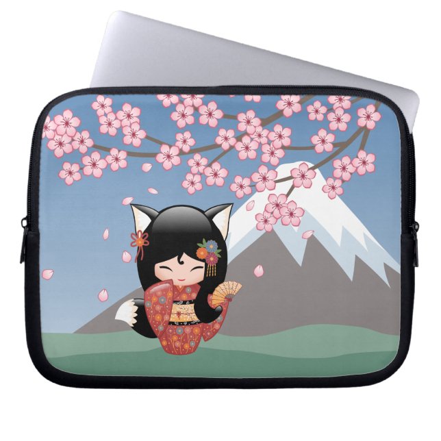 Kitsune Kokeshi Doll - Black Fox Geisha Girl Laptopschutzhülle (Vorderseite)