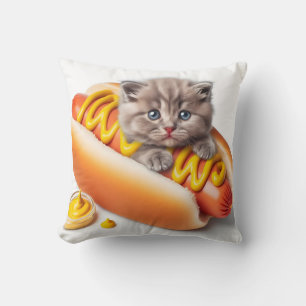 Kitten in hot dog with Mustard Kissen