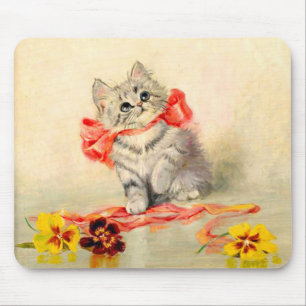 Kitten mit einem roten Band Mousepad